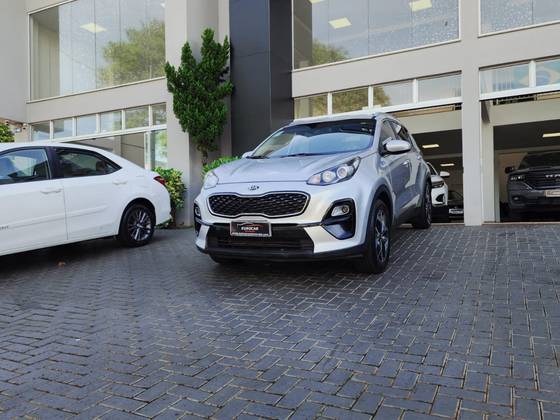 KIA SPORTAGE 2.0 LX 4X2 16V FLEX 4P AUTOMÁTICO KIA SPORTAGE 2.0 LX 4X2 16V FLEX 4P AUTOMÁTICO